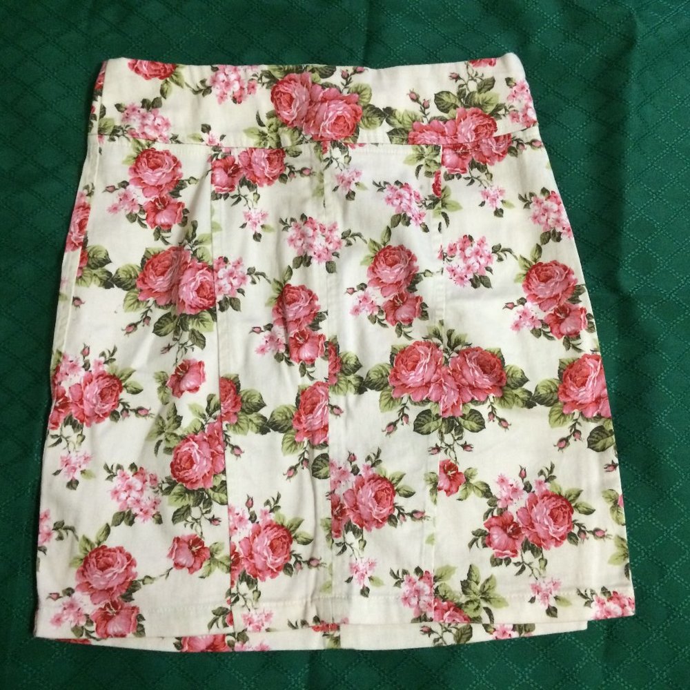 F21 High Rise Floral Pencil Skirt